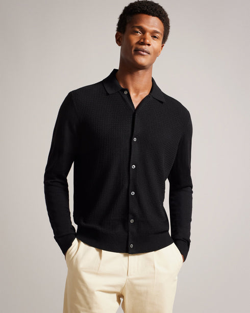 OIDAR-Knitwear-Crafted from a luxurious wool blend, this shirt is as stylish as it is cosy. Whether you're attending a business meeting or enjoying a night out, OIDAR will leave a lasting impression. Button up shirt Wool blend Long sleeved Revere collar Textured knit O'Shea is 6'2.5" / 1.89m and wears Black in a Ted size 3- Ted Baker Romania